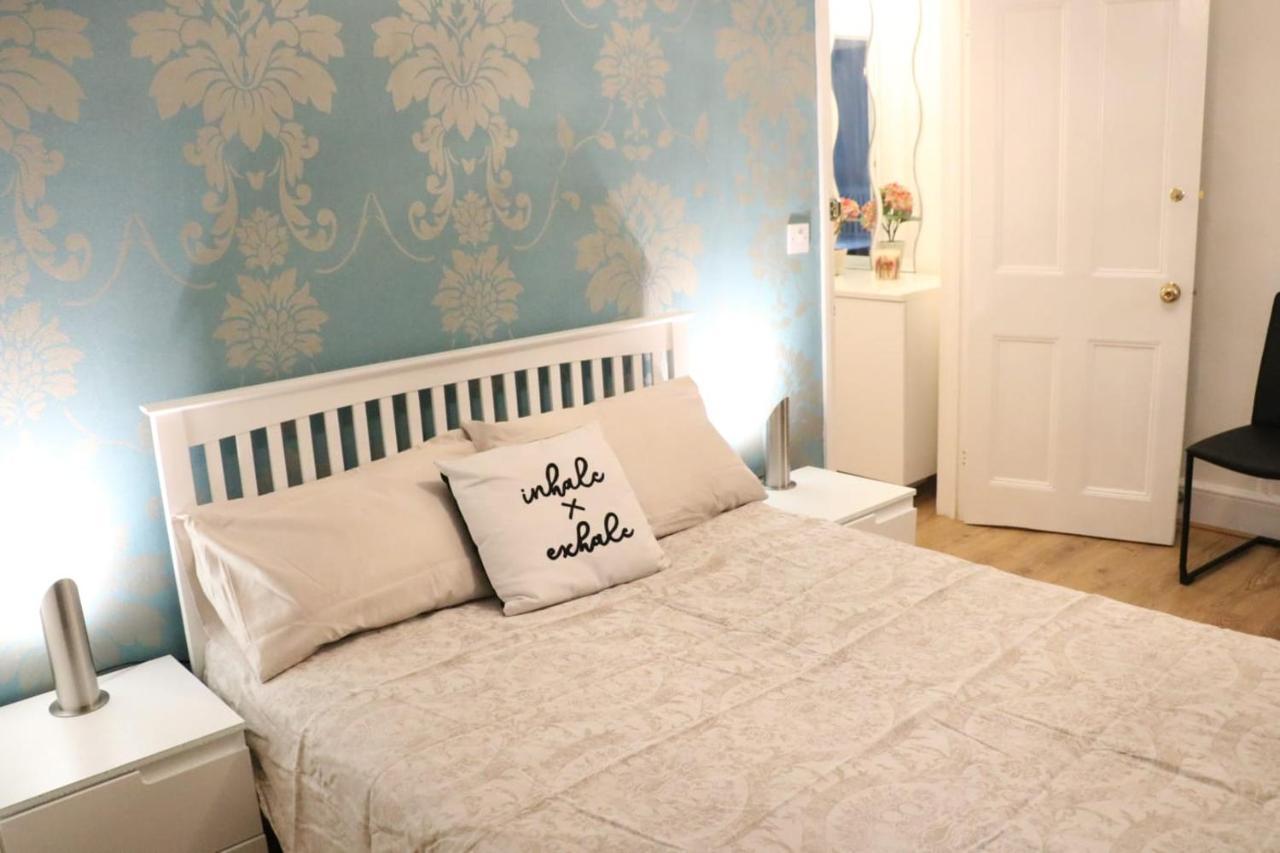 Apartamento Victoria Style Flat Near Victoria Station Londres Exterior foto
